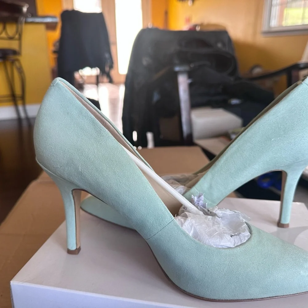 Nine West Women's Mint Green Suede Pumps - Picture 2 of 3